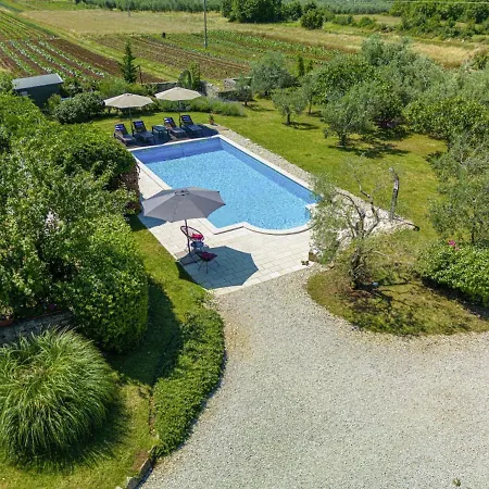 Villa Benka In - Haus Fuer 8-9 Personen *