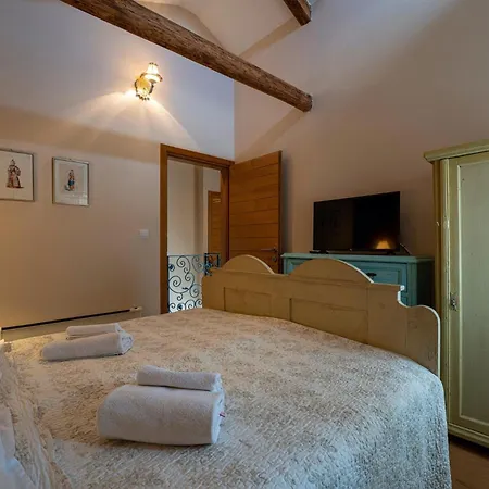 Villa Benka In - Haus Fuer 8-9 Personen