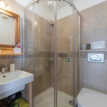 Villa Benka In - Haus Fuer 8-9 Personen *
