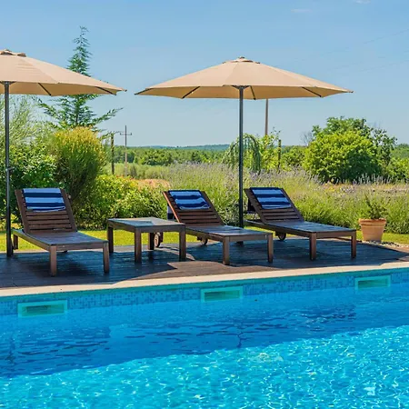 Villa Benka In - Haus Fuer 8-9 Personen Radetići