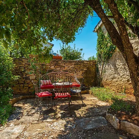 Benka In - Haus Fuer 8-9 Personen Villa Radetići